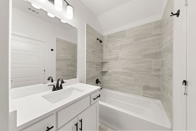 5412 Sundarean Lane, Aubrey, TX 75009