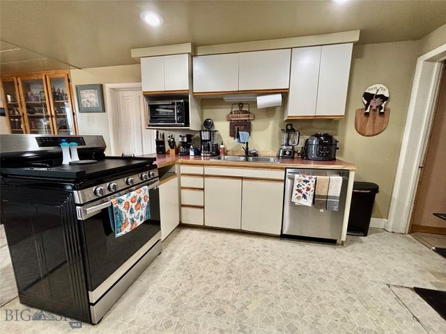 105 Jefferson Street, Sheridan, MT 59749