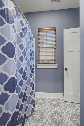 420 Anderson Ln, Madison, TN 37115