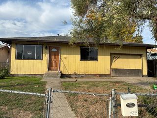 2343 S Sacramento St, Stockton, CA 95206