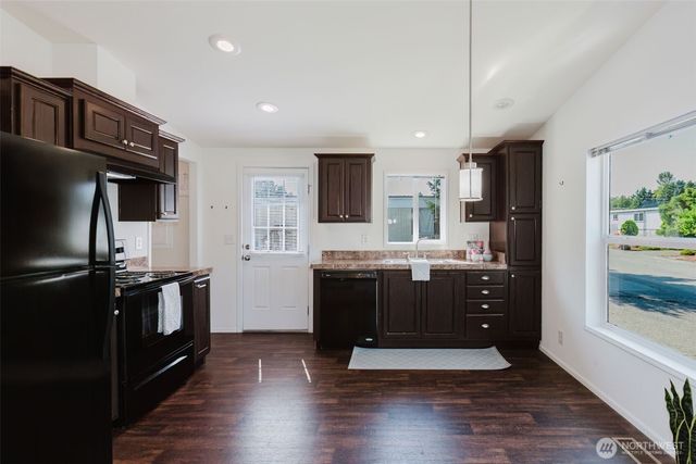 512 SW Berry Lake Road #26, Port Orchard, WA 98366