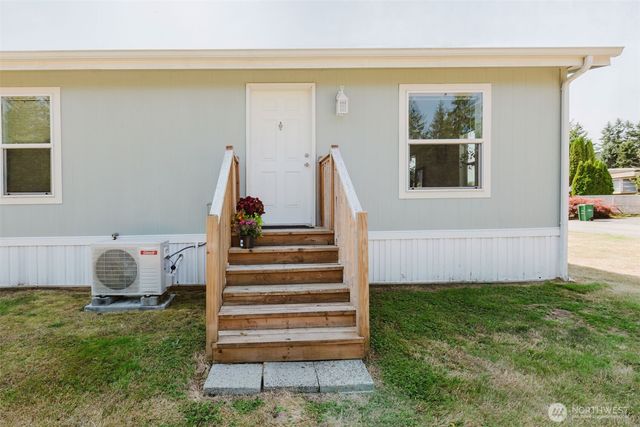 512 SW Berry Lake Road #26, Port Orchard, WA 98366