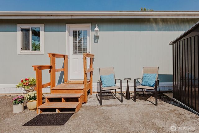 512 SW Berry Lake Road #26, Port Orchard, WA 98366