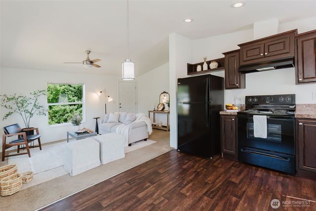 512 SW Berry Lake Road #26, Port Orchard, WA 98366