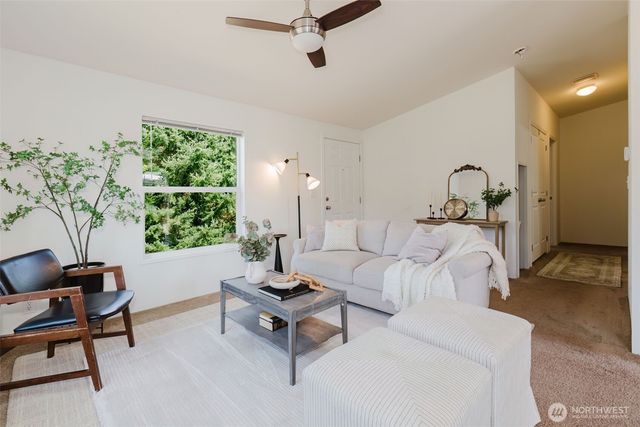 512 SW Berry Lake Road #26, Port Orchard, WA 98366