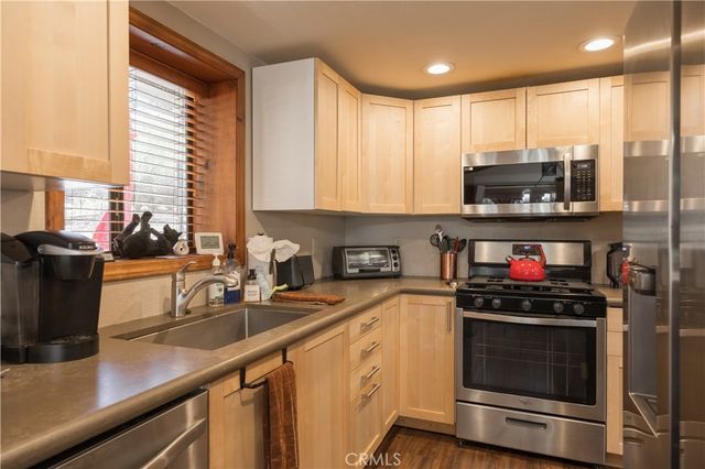 42401 Avalon Road, Big Bear Lake, CA 92315