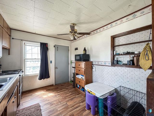 1013 N Kiwanis Ave Avenue, Sioux Falls, SD 57104
