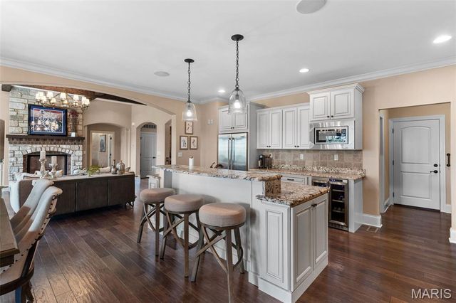 4252 Napa View Lane, St Charles, MO 63304