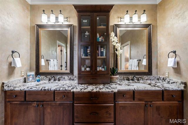 4252 Napa View Lane, St Charles, MO 63304