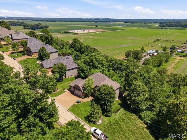 4252 Napa View Lane, St Charles, MO 63304