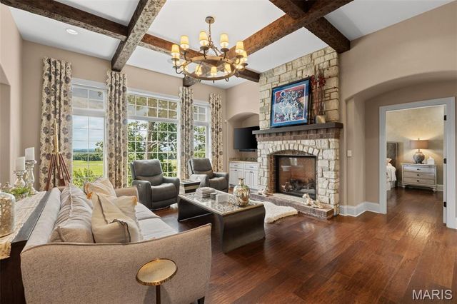 4252 Napa View Lane, St Charles, MO 63304