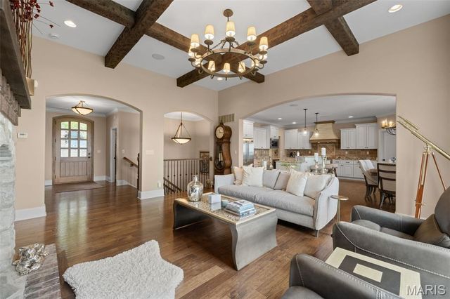 4252 Napa View Lane, St Charles, MO 63304