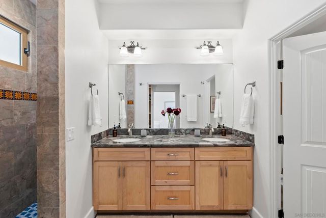5622 Taft, La Jolla, CA 92037