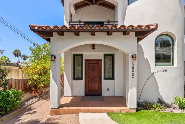 5622 Taft, La Jolla, CA 92037