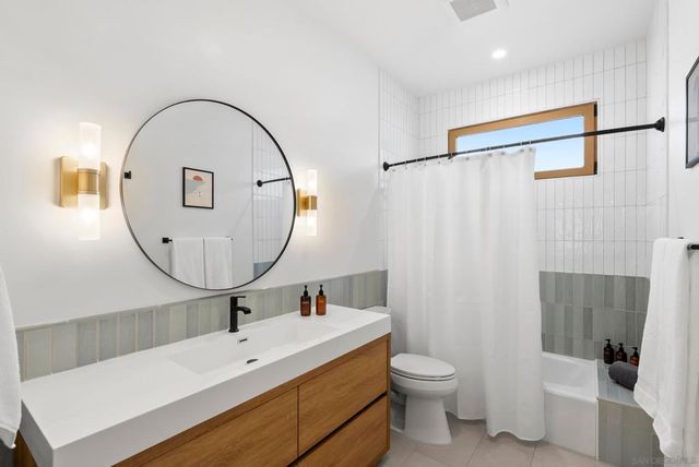5622 Taft, La Jolla, CA 92037