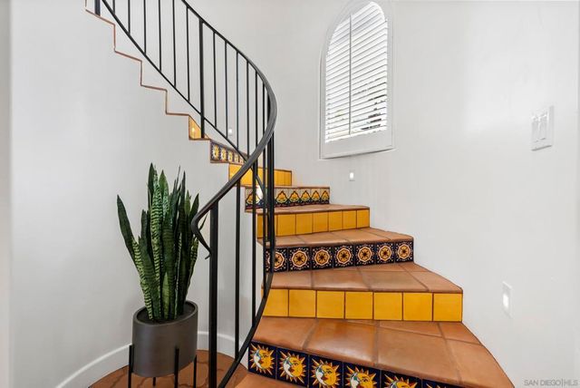 5622 Taft, La Jolla, CA 92037