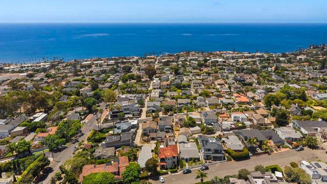 5622 Taft, La Jolla, CA 92037