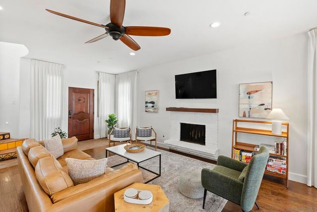 5622 Taft, La Jolla, CA 92037