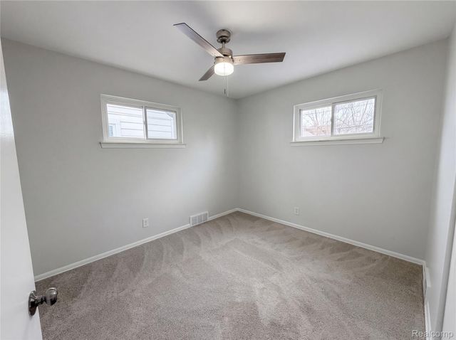 436 Cleveland Avenue, Lincoln Park, MI 48146