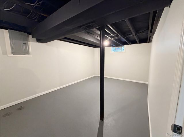 436 Cleveland Avenue, Lincoln Park, MI 48146