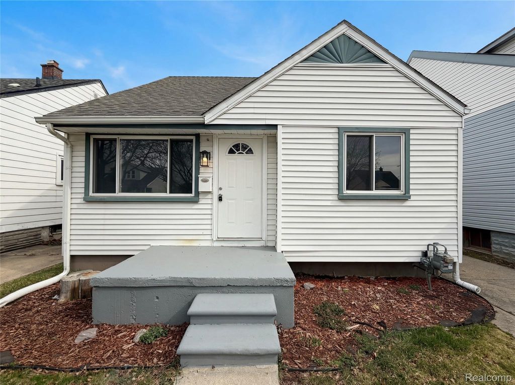 436 Cleveland Avenue, Lincoln Park, MI 48146