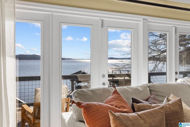 170 WAITES DRIVE N, Cropwell, AL 35054