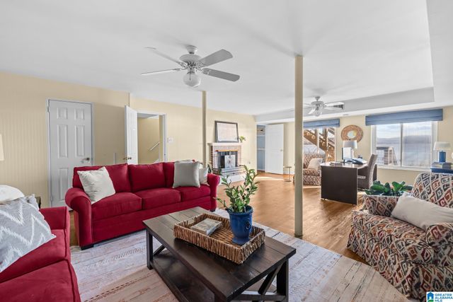 170 WAITES DRIVE N, Cropwell, AL 35054