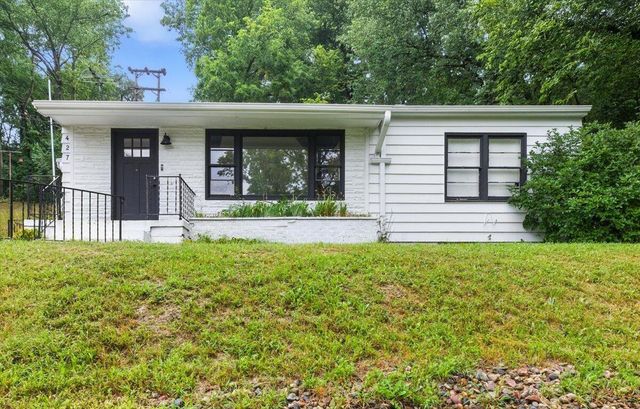 427 FLEMING Avenue, Council Bluffs, IA 51503