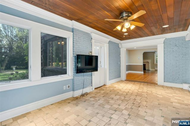 65 Merrison Street, Teaneck, NJ 07666