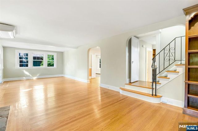 65 Merrison Street, Teaneck, NJ 07666