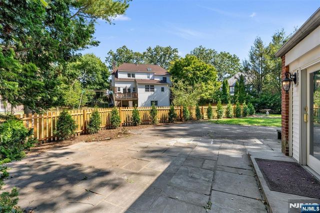 65 Merrison Street, Teaneck, NJ 07666