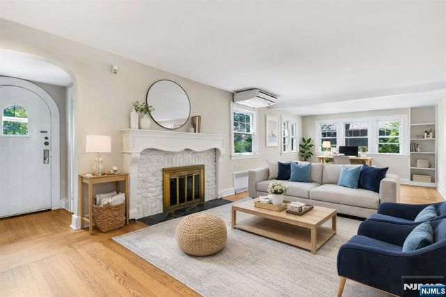 65 Merrison Street, Teaneck, NJ 07666