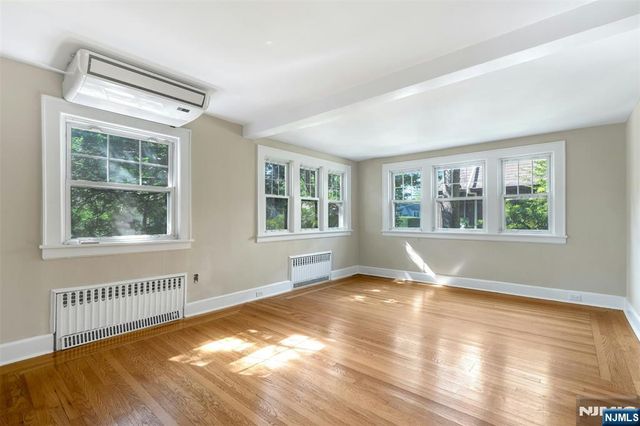 65 Merrison Street, Teaneck, NJ 07666