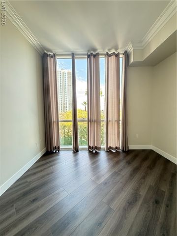 2777 Paradise Road 205, Las Vegas, NV 89109