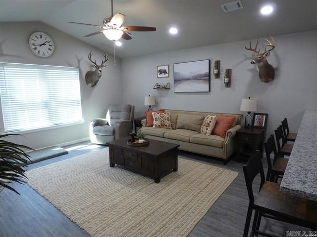 329 Lance Circle, Hot Springs, AR 71901