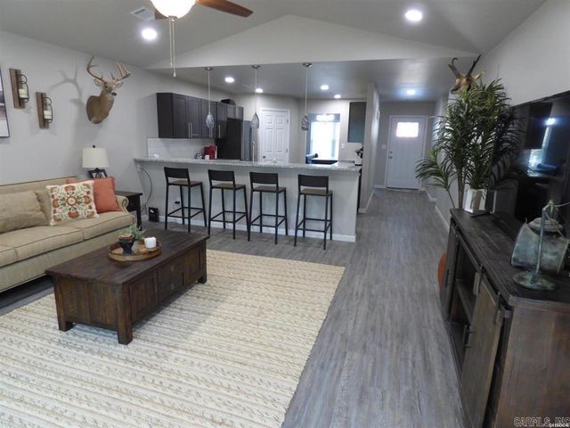 329 Lance Circle, Hot Springs, AR 71901