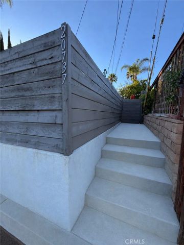 20737 Tiara Street, Woodland Hills, CA 91367