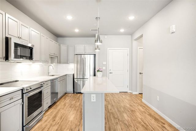 155 S Monaco Street Parkway 105, Denver, CO 80224