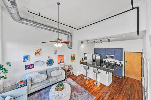 319 Campbell Ave SW Apt 206, Roanoke, VA 24016