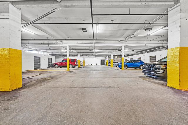 319 Campbell Ave SW Apt 206, Roanoke, VA 24016