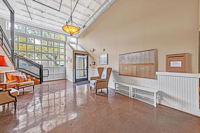 319 Campbell Ave SW Apt 206, Roanoke, VA 24016