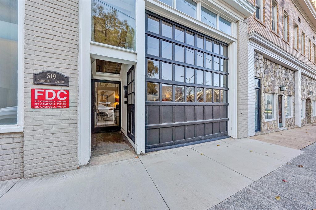 319 Campbell Ave SW Apt 206, Roanoke, VA 24016