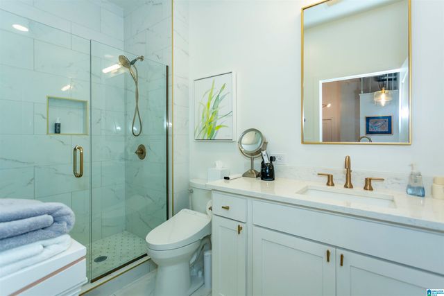 300 20th St N Apt 208, Birmingham, AL 35203