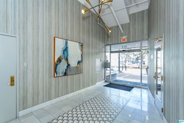 300 20th St N Apt 208, Birmingham, AL 35203