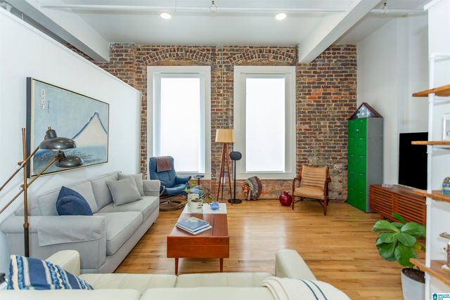 300 20th St N Apt 208, Birmingham, AL 35203