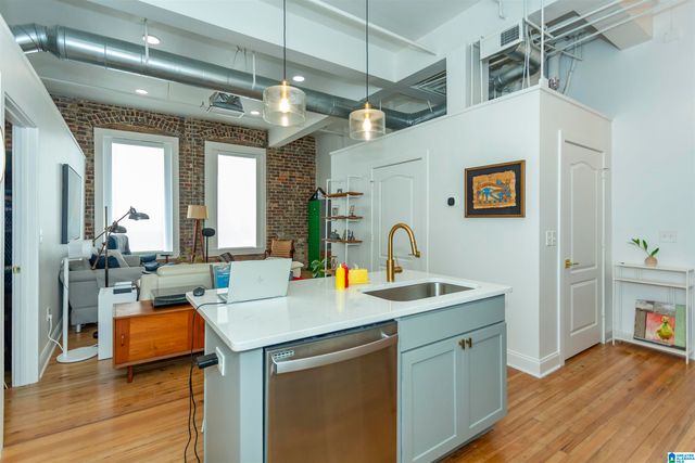 300 20th St N Apt 208, Birmingham, AL 35203