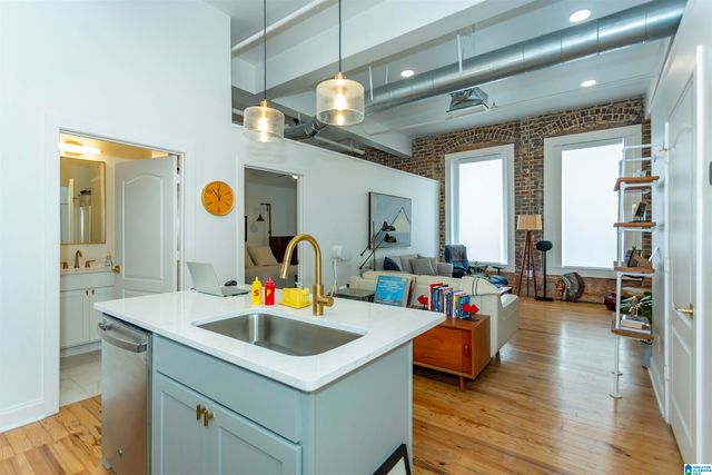 300 20th St N Apt 208, Birmingham, AL 35203