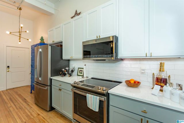 300 20th St N Apt 208, Birmingham, AL 35203