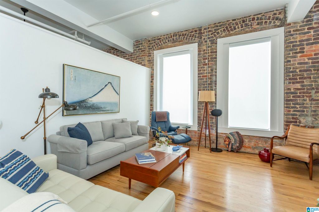 300 20th St N Apt 208, Birmingham, AL 35203