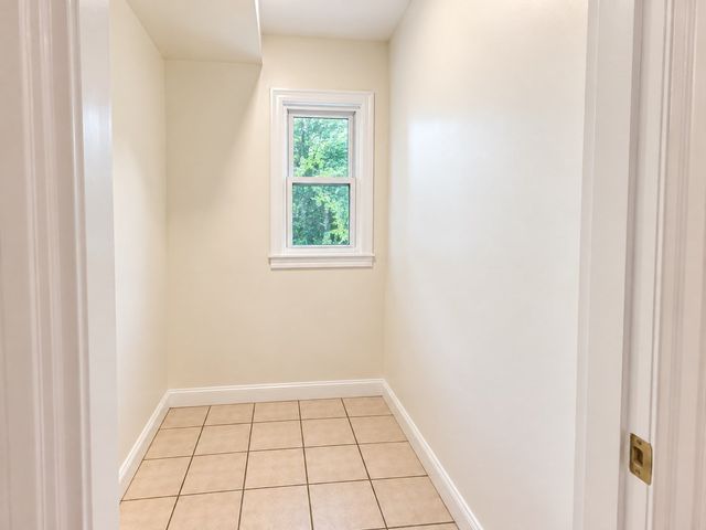 13 Hendry St 1 A, Boston, MA 02122